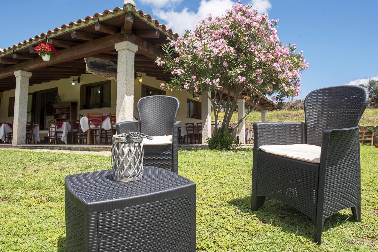Agriturismo Sorres Villa Budoni Exteriör bild
